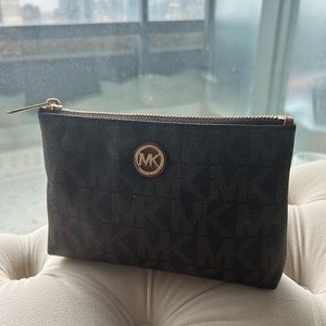 Michael Kors Monogram makeup pouch - Great Condition
